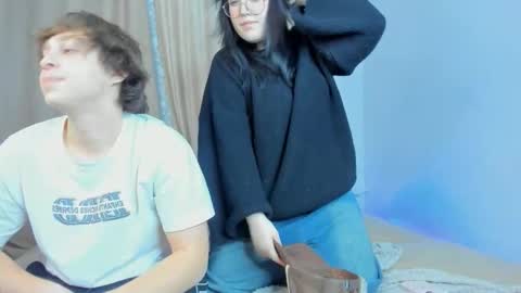 twinflux online show from November 25, 12:09 am