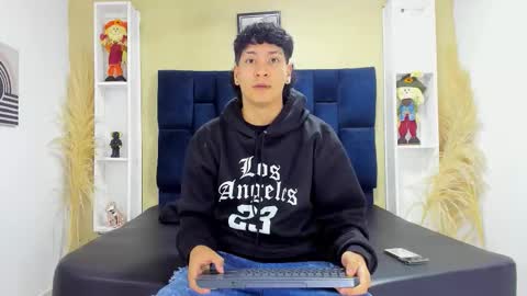 samu online show from September 21, 11:25 am