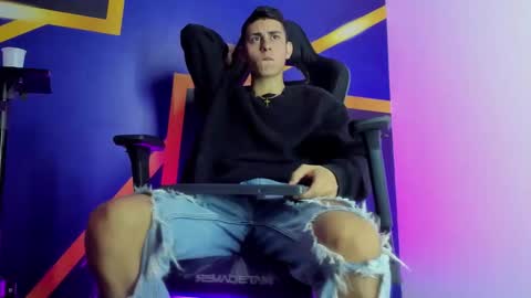 twink_scott19 online show from November 30, 5:03 am