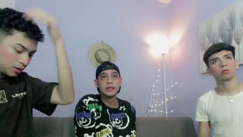 JHOAN LIAM  ZACARIAS online show from October 14, 3:53 am