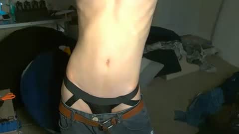 shytwink online show from September 25, 2:57 pm