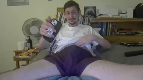 TwinkyMcgee online show from May 1, 6:51 am
