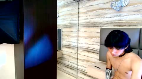 twinslovers_ online show from November 17, 3:53 am