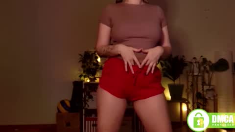 Snapshot of twix_girl chatting on January 15, 11:10 am Stranger online show from January 15, 11:10 am