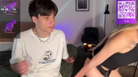 Molly and Nick online show from November 28, 4:47 pm