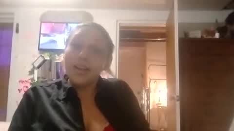 Twocrazy85 online show from November 4, 7:21 am