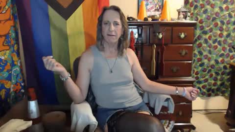 twocumkerry online show from May 2, 10:54 am