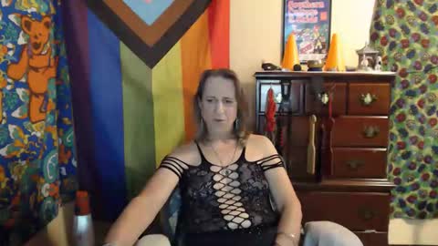 twocumkerry online show from May 1, 9:36 am