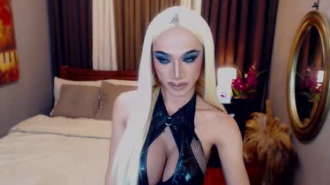 KiaraKeana online show from March 5, 8:29 pm