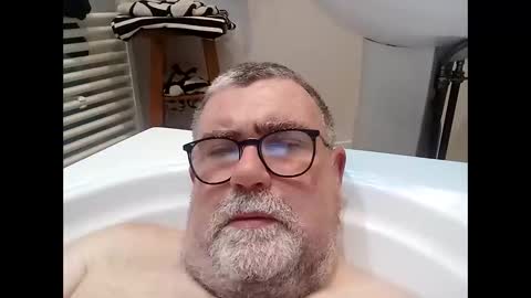 twohats2810 online show from January 15, 7:33 pm