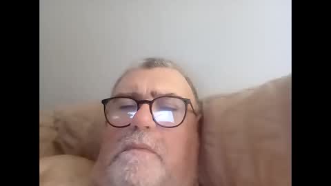 twohats2810 online show from February 4, 4:33 pm