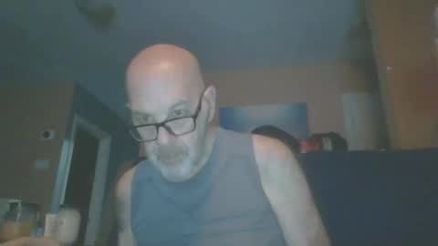 Snapshot of twstone chatting on December 8, 3:50 am twstone online show from December 8, 3:50 am