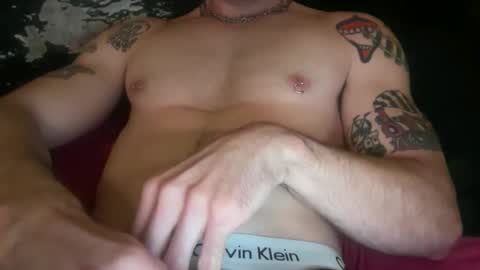 twunkymikey online show from April 18, 1:51 am