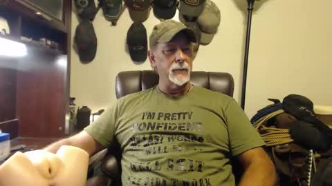 txlobo60 online show from October 18, 9:30 pm