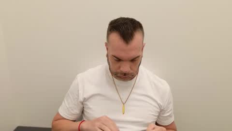 TylerDavid online show from November 3, 10:33 pm