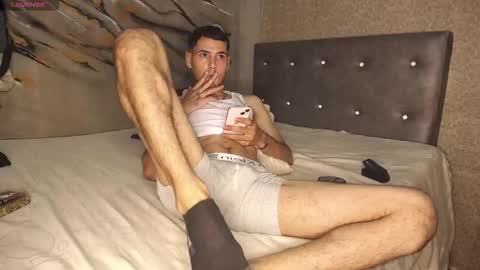 tyl3r_coop3r online show from March 27, 4:29 am