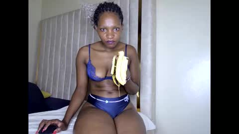 tyla_cerry online show from November 14, 3:52 am