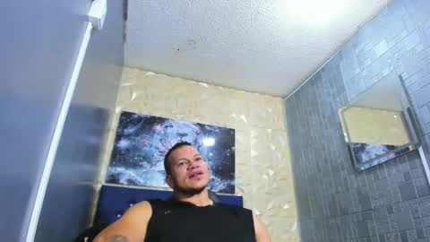 Tyleer Scot online show from June 9, 3:33 pm