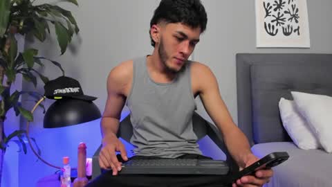 Tyler Fox online show from June 29, 9:03 pm