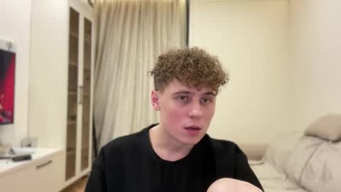 tyler_garrner online show from March 11, 6:11 pm