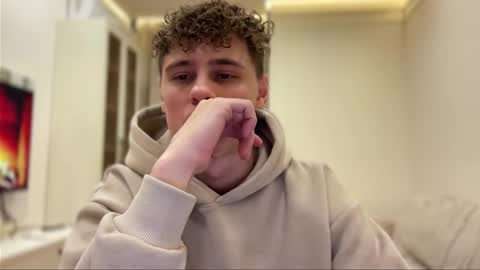 tyler_garrner online show from January 16, 4:49 pm