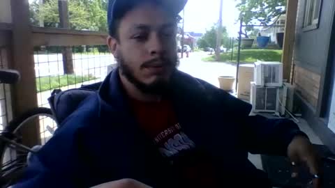 tylerburns318 online show from May 3, 6:58 pm