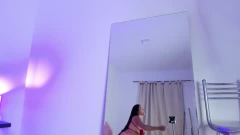 tyra   online show from October 22, 3:21 am