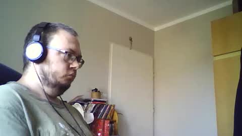tyradi1991 online show from June 25, 8:19 am