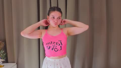 Emily online show from December 14, 11:16 am