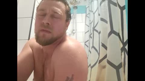 tyreking online show from March 4, 8:28 pm