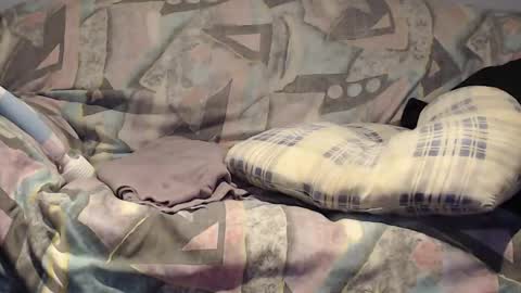 Snapshot of tyson2525 chatting on October 25, 4:13 am Helena and Tyson online show from October 25, 4:13 am