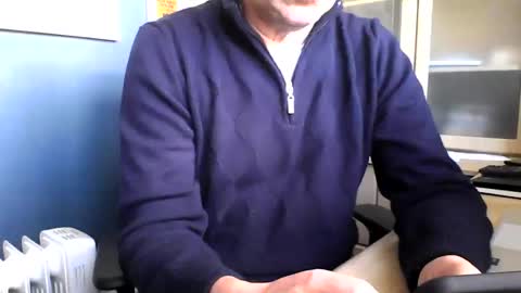 mark online show from June 10, 4:17 pm