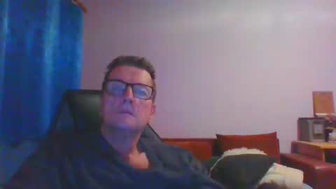 ulmeni4 online show from January 8, 3:29 pm