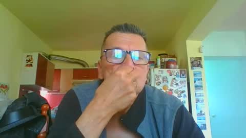 ulmeni7 online show from May 10, 12:00 pm