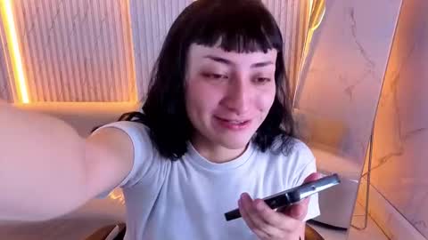 UltraViolett  online show from September 9, 3:17 am