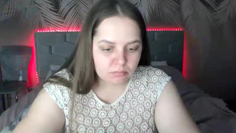 Snapshot of ulystar chatting on February 5, 3:52 pm Ulyana online show from February 5, 3:52 pm