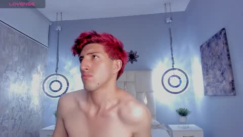 Un Slutty online show from February 7, 1:47 am