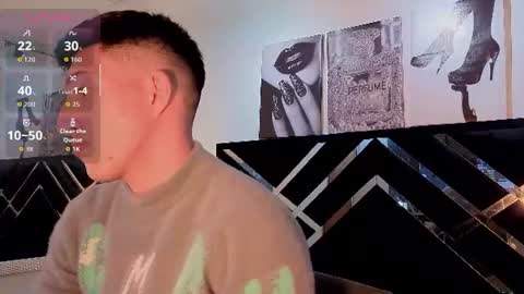 un_sluttyy online show from June 15, 7:17 pm