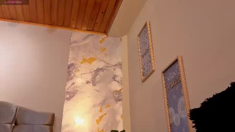 un_sluttyy online show from June 20, 12:22 pm