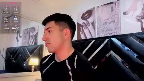 un_sluttyy online show from June 24, 11:17 am