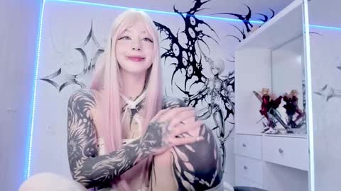 Snapshot of unachimbaherida chatting on February 23, 3:24 am Elle Danielle  online show from February 23, 3:24 am