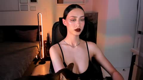 unaericaabistrong online show from May 12, 7:23 pm