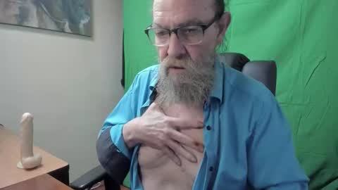 Uncle Hottie online show from March 10, 6:01 pm