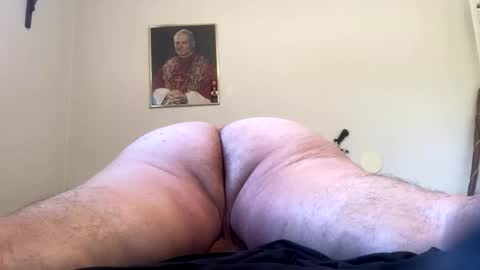 Hairy Sally online show from October 20, 2:33 pm