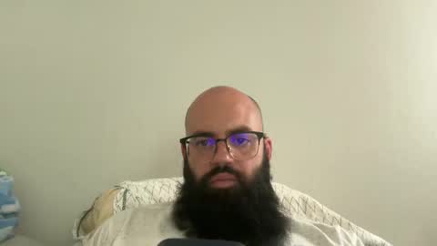 Snapshot of uncutbeard129840 chatting on September 27, 10:51 pm uncutbeard129840 online show from September 27, 10:51 pm