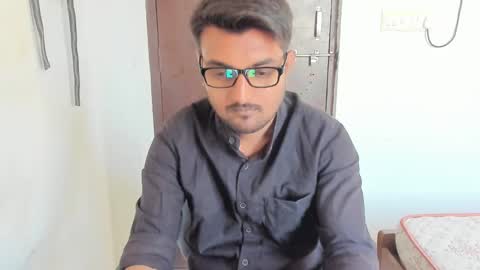 uncutraja online show from December 7, 11:01 am