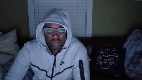 undecidedflame online show from February 5, 10:08 am