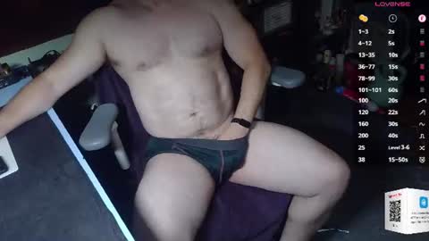 Under the desk online show from July 27, 9:01 pm