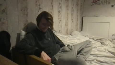 Unknown online show from December 3, 10:12 pm