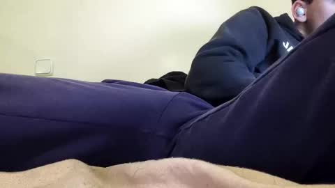unknownuser414606 online show from March 22, 7:29 pm